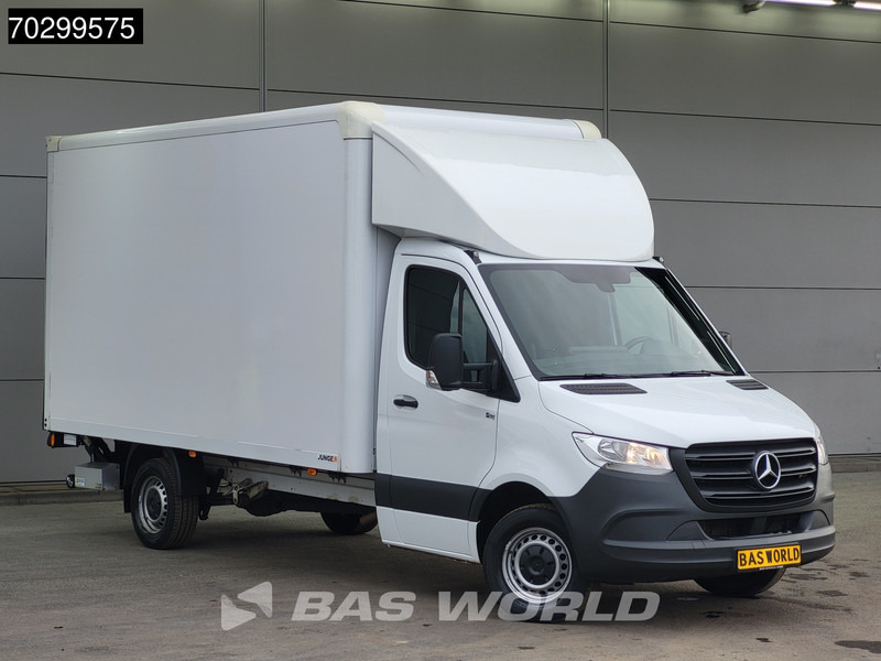 Mercedes-Benz Sprinter 317 CDI Laadklep Automaat Bakwagen 170PK Airco Camera Euro6 Meubelbak Koffer Airco - Kapalı kasa kamyonet: fotoğraf 5 Mercedes-Benz Sprinter 317 CDI Laadklep Automaat Bakwagen 170PK Airco Camera Euro6 Meubelbak Koffer Airco - Kapalı kasa kamyonet: fotoğraf 5