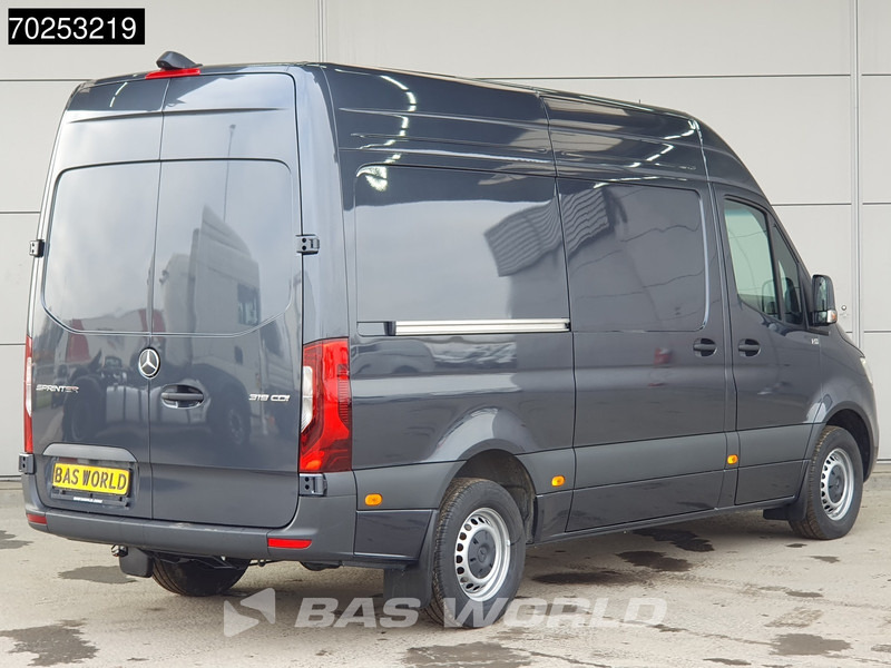 Mercedes-Benz Sprinter 319 CDI Automaat L2H2 model 2025 Camera MBUX LED Airco Cruise 10m3 Airco Cruise control - Panelvan: fotoğraf 5 Mercedes-Benz Sprinter 319 CDI Automaat L2H2 model 2025 Camera MBUX LED Airco Cruise 10m3 Airco Cruise control - Panelvan: fotoğraf 5