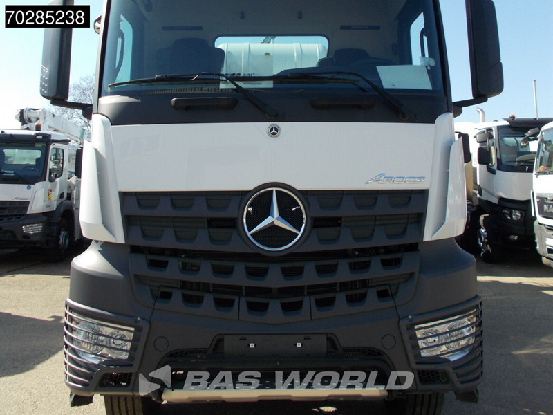 Mercedes-Benz Arocs 4145 8X4 10m3 Schwing Stetter mixer Manual Steelsuspension Euro 3 - Transmikser: fotoğraf 3 Mercedes-Benz Arocs 4145 8X4 10m3 Schwing Stetter mixer Manual Steelsuspension Euro 3 - Transmikser: fotoğraf 3