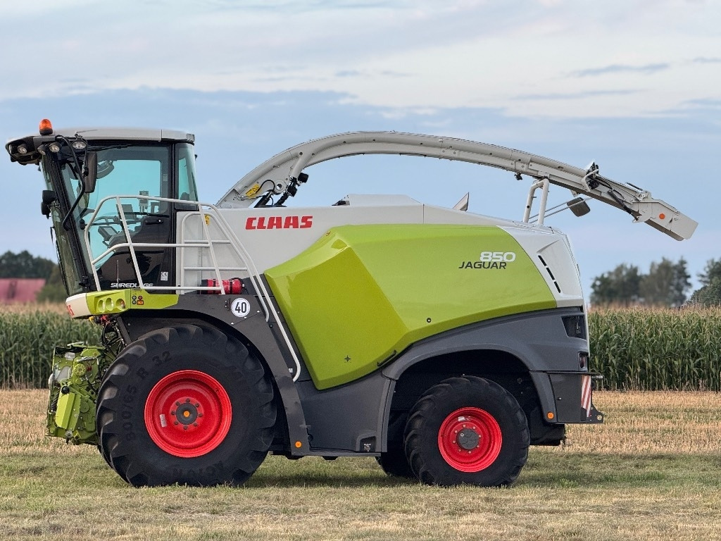 Claas Jaguar 850 Allrad + Kemper 360 PLUS - Silaj makinesi: fotoğraf 3 Claas Jaguar 850 Allrad + Kemper 360 PLUS - Silaj makinesi: fotoğraf 3
