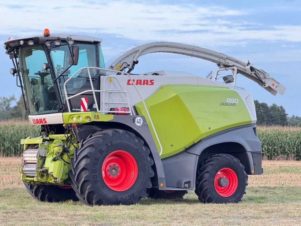 Claas Jaguar 850 Allrad + Kemper 360 PLUS - Silaj makinesi: fotoğraf 2 Claas Jaguar 850 Allrad + Kemper 360 PLUS - Silaj makinesi: fotoğraf 2