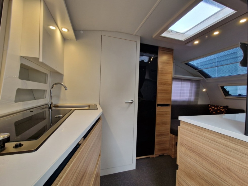 ADRIA ACTION 391 LH - Çekme karavan: fotoğraf 3 ADRIA ACTION 391 LH - Çekme karavan: fotoğraf 3