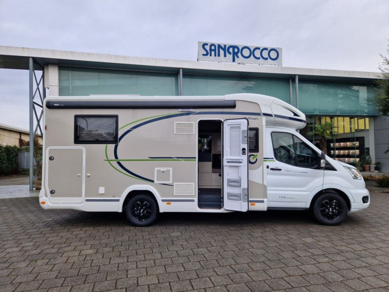 Chausson 788 Titanium Ultimate Ford M24 - Semi entegre karavan: fotoğraf 2 Chausson 788 Titanium Ultimate Ford M24 - Semi entegre karavan: fotoğraf 2