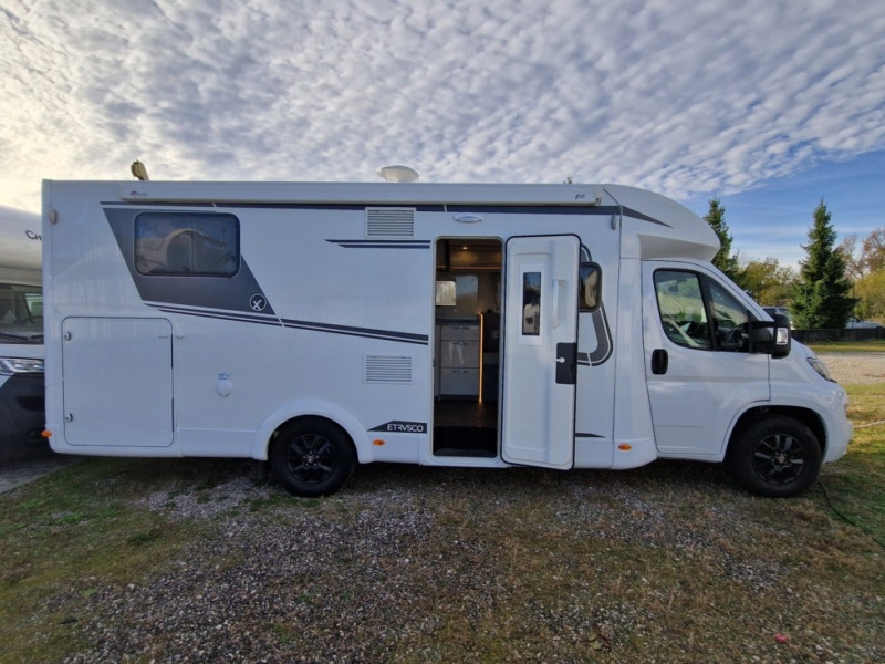 Etrusco T 7400 SBC - Semi entegre karavan: fotoğraf 2 Etrusco T 7400 SBC - Semi entegre karavan: fotoğraf 2