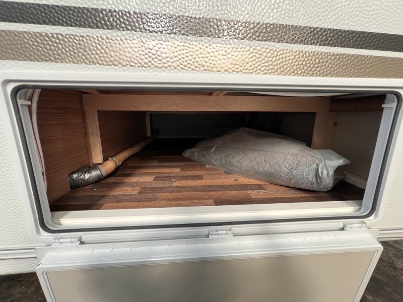 Weinsberg CaraOne 480 QDK - Çekme karavan: fotoğraf 3 Weinsberg CaraOne 480 QDK - Çekme karavan: fotoğraf 3