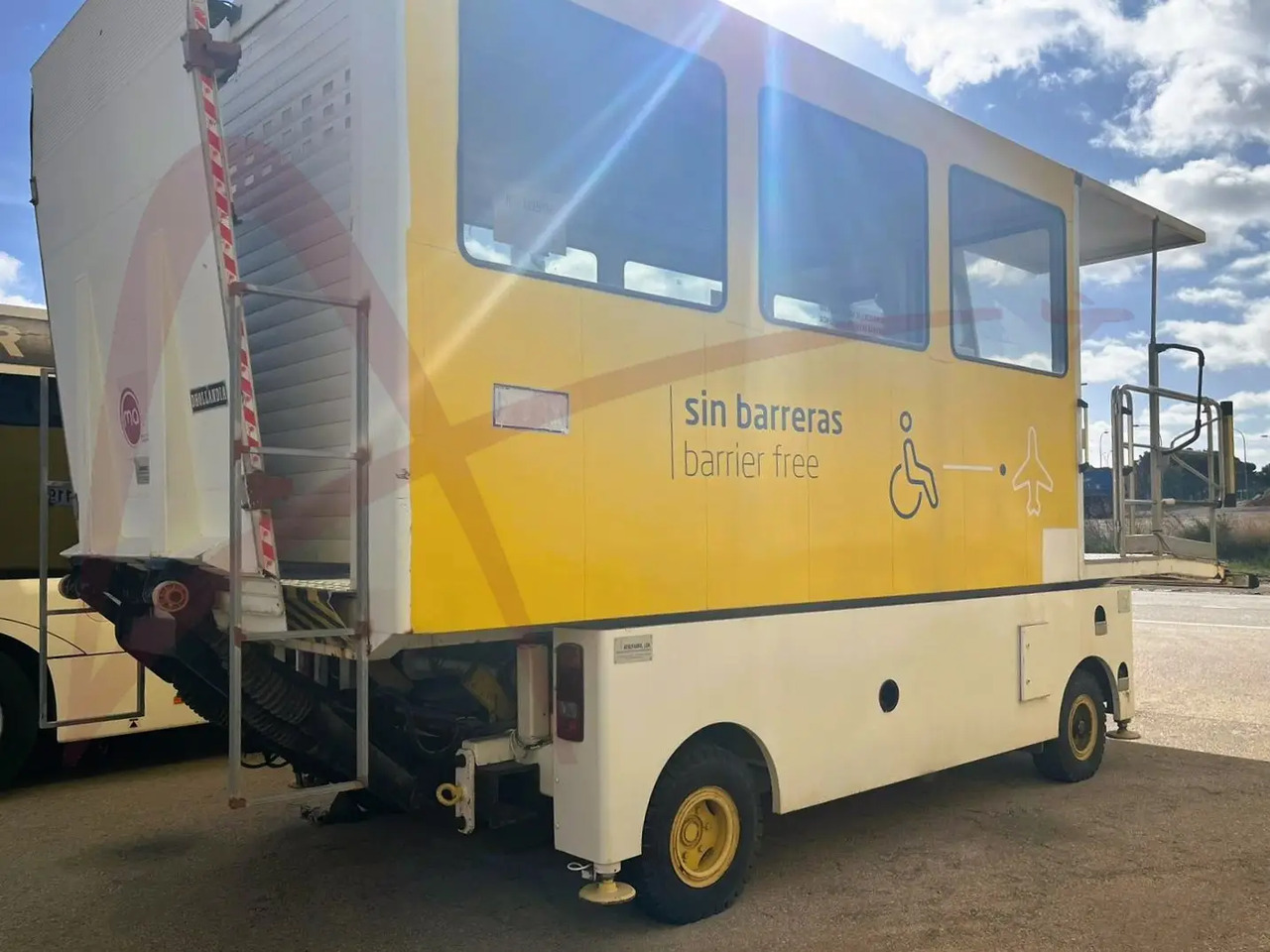 AEROFABRIL 6C-4M-ALT.6 - Ambulift araçı: fotoğraf 3 AEROFABRIL 6C-4M-ALT.6 - Ambulift araçı: fotoğraf 3