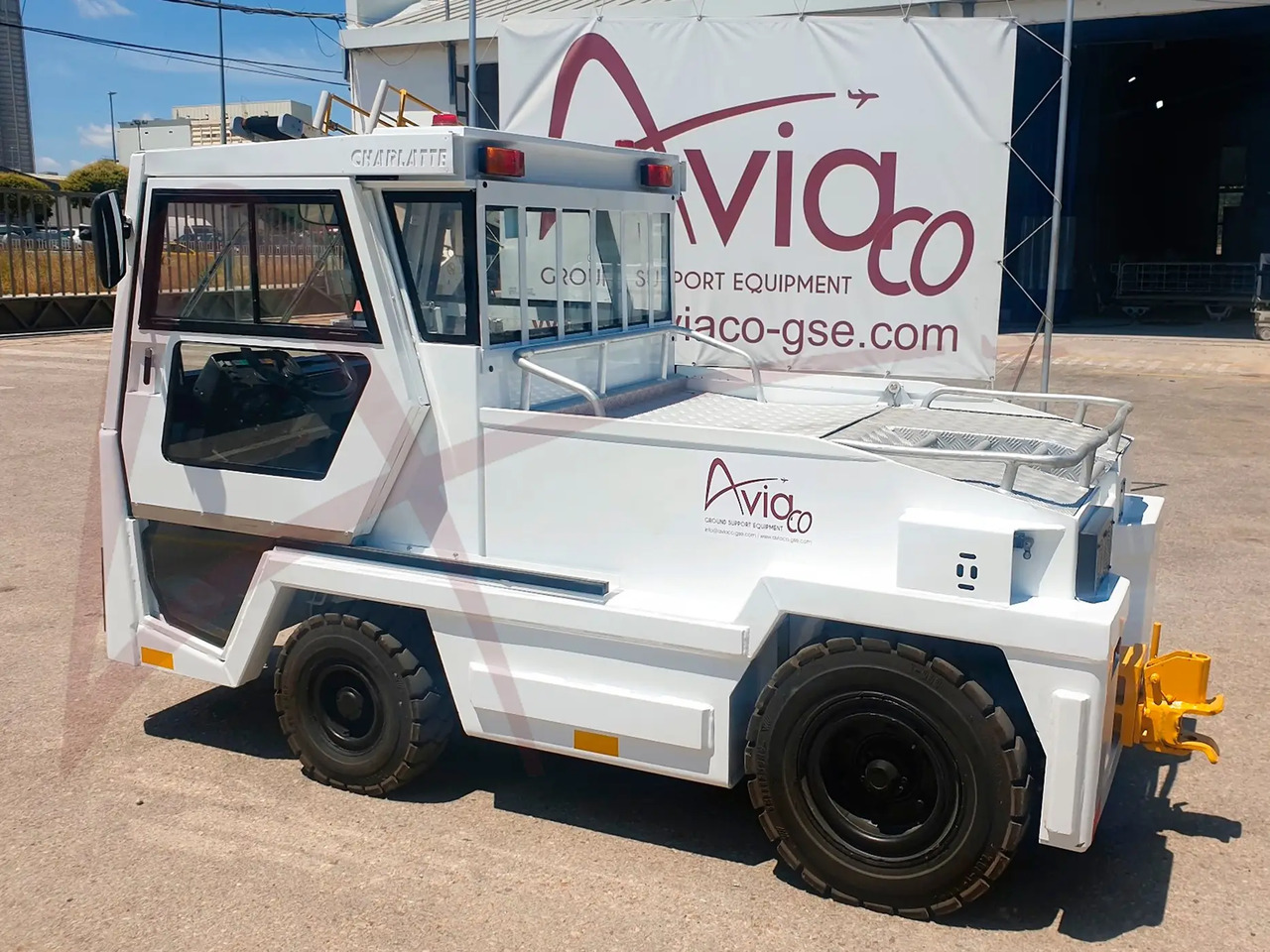 CHARLATTE T135 - Bagaj traktörü: fotoğraf 3 CHARLATTE T135 - Bagaj traktörü: fotoğraf 3