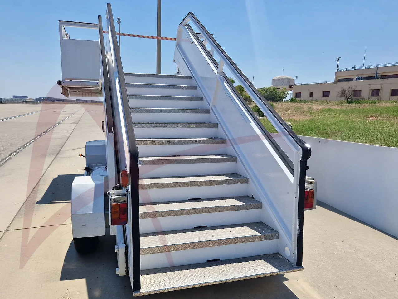 EINSA EDA-18425 - Uçak merdiveni: fotoğraf 2 EINSA EDA-18425 - Uçak merdiveni: fotoğraf 2