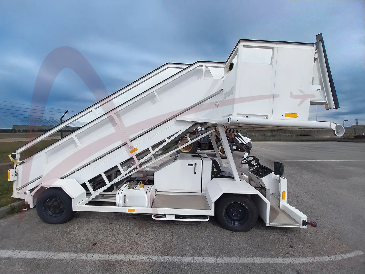 EINSA EDA-18425 - Uçak merdiveni: fotoğraf 1 EINSA EDA-18425 - Uçak merdiveni: fotoğraf 1