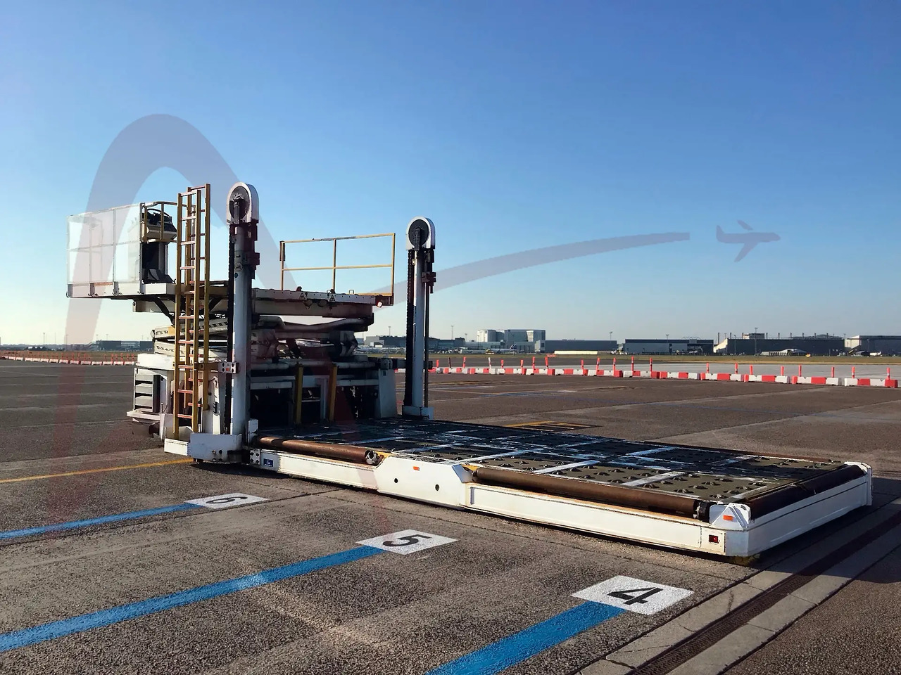 FMC COMMANDER 30H - Konteyner/ Palet yükleyici: fotoğraf 1 FMC COMMANDER 30H - Konteyner/ Palet yükleyici: fotoğraf 1