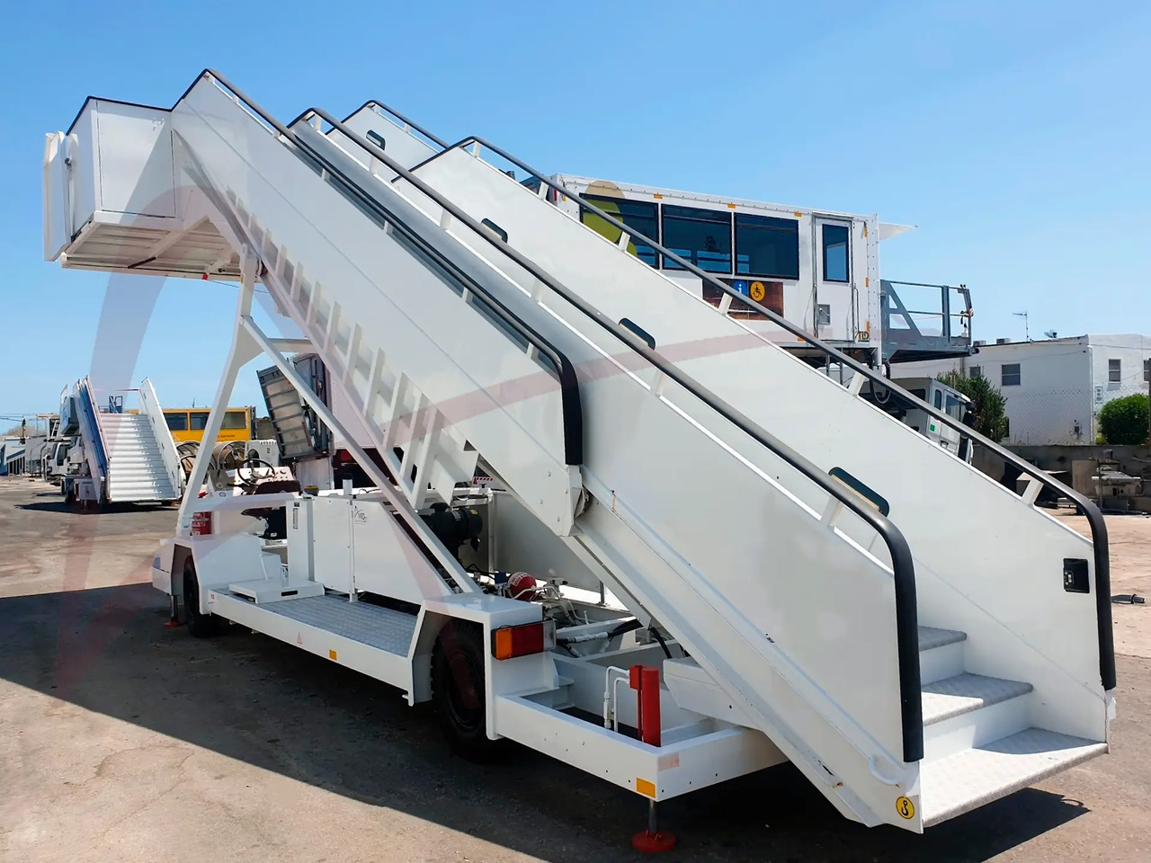 FMC SMART STEP - Uçak merdiveni: fotoğraf 3 FMC SMART STEP - Uçak merdiveni: fotoğraf 3