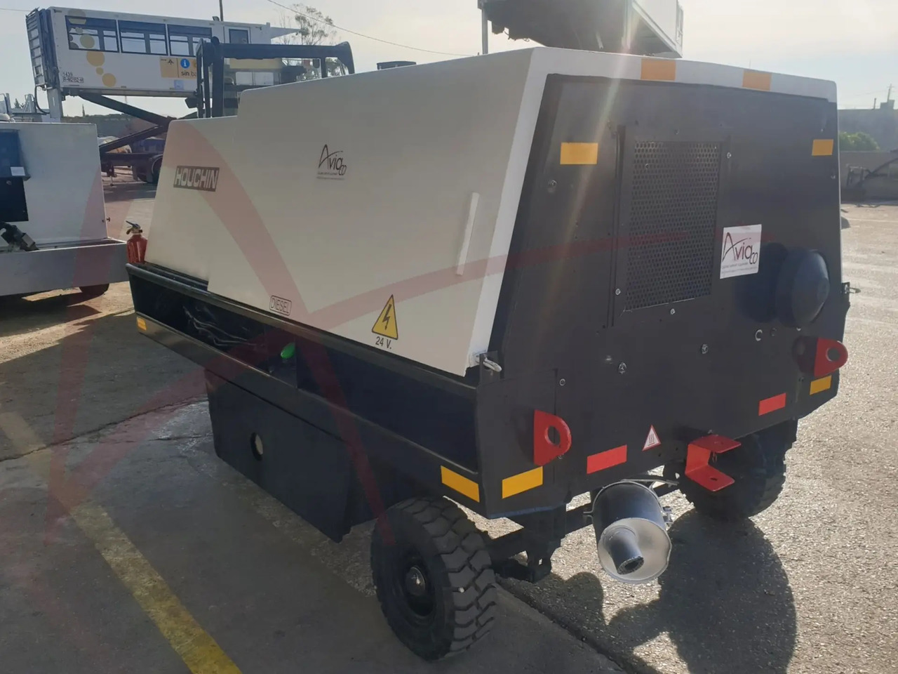 HOUCHIN D690 SV - Yer güç ünitesi: fotoğraf 2 HOUCHIN D690 SV - Yer güç ünitesi: fotoğraf 2