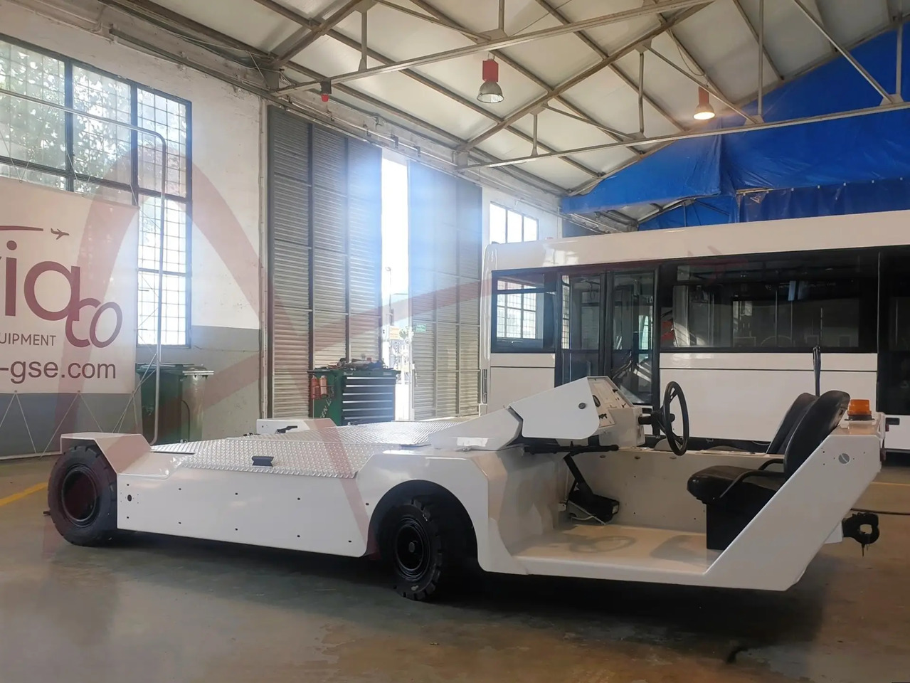 LEKTRO AP8950SD - Pushback araçı: fotoğraf 1 LEKTRO AP8950SD - Pushback araçı: fotoğraf 1