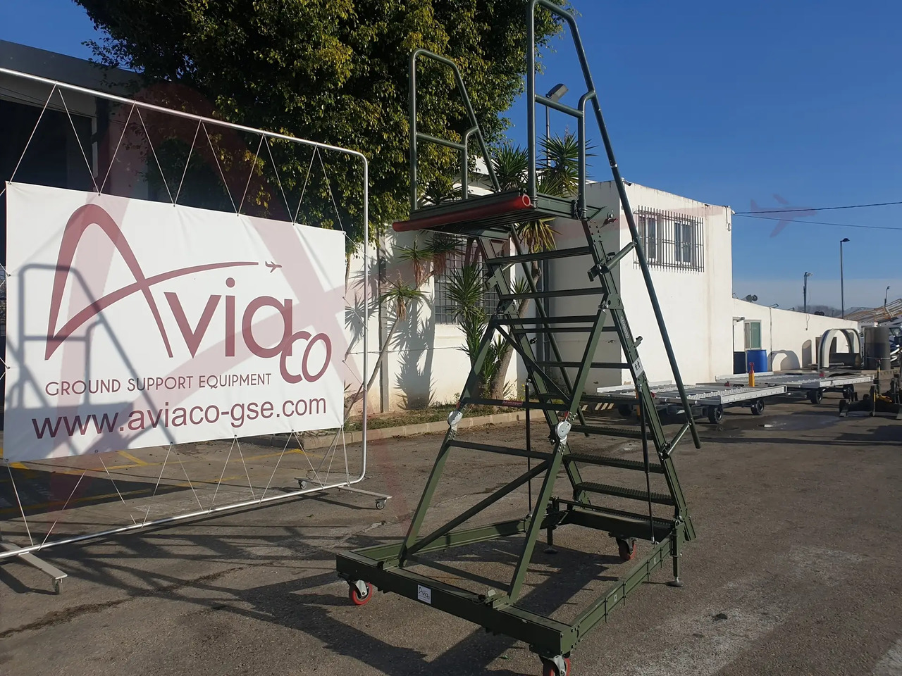 TEST-FUCHS CLT-1 - Uçak merdiveni: fotoğraf 1 TEST-FUCHS CLT-1 - Uçak merdiveni: fotoğraf 1