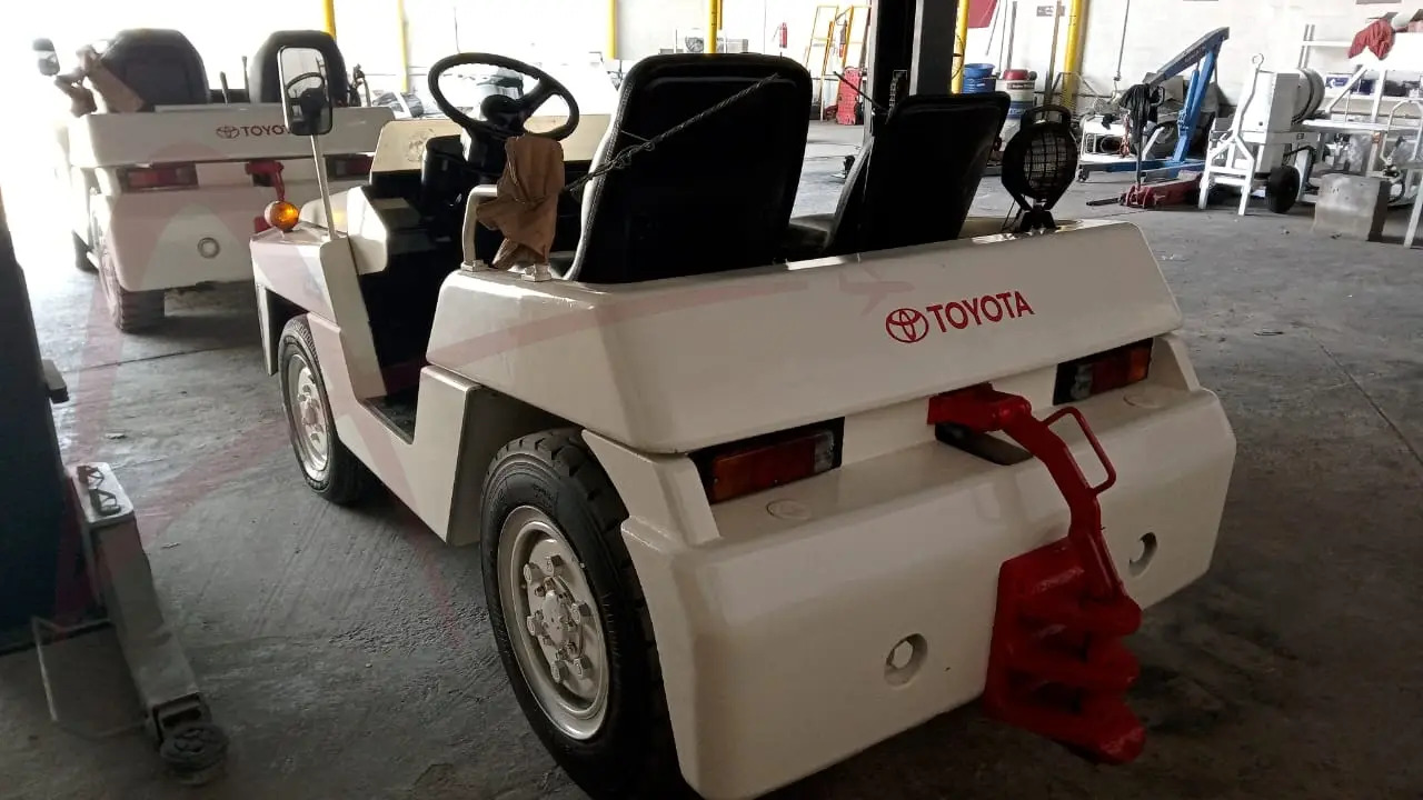 TOYOTA 02-2TD25 - Bagaj traktörü: fotoğraf 2 TOYOTA 02-2TD25 - Bagaj traktörü: fotoğraf 2