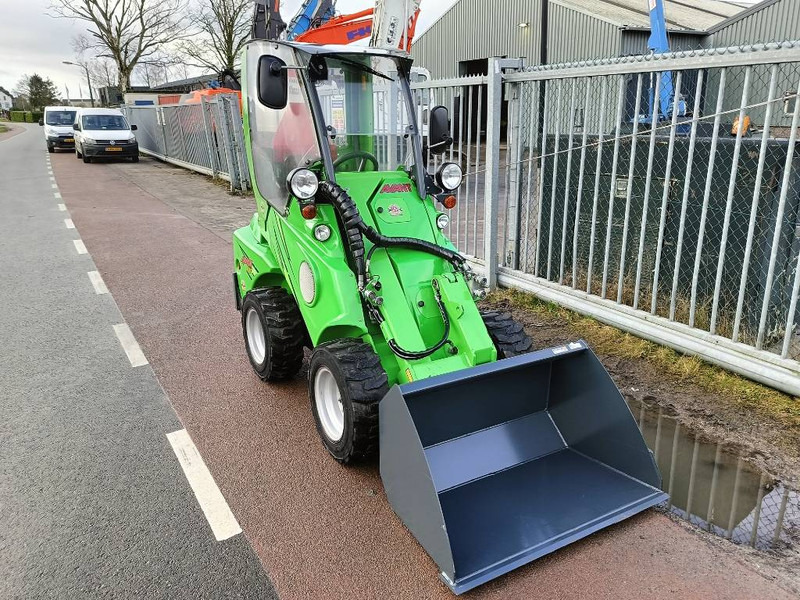 Avant M420 MSDNT mini shovel loader lader 980 kg CE - Kompakt paletli yükleyici: fotoğraf 4 Avant M420 MSDNT mini shovel loader lader 980 kg CE - Kompakt paletli yükleyici: fotoğraf 4