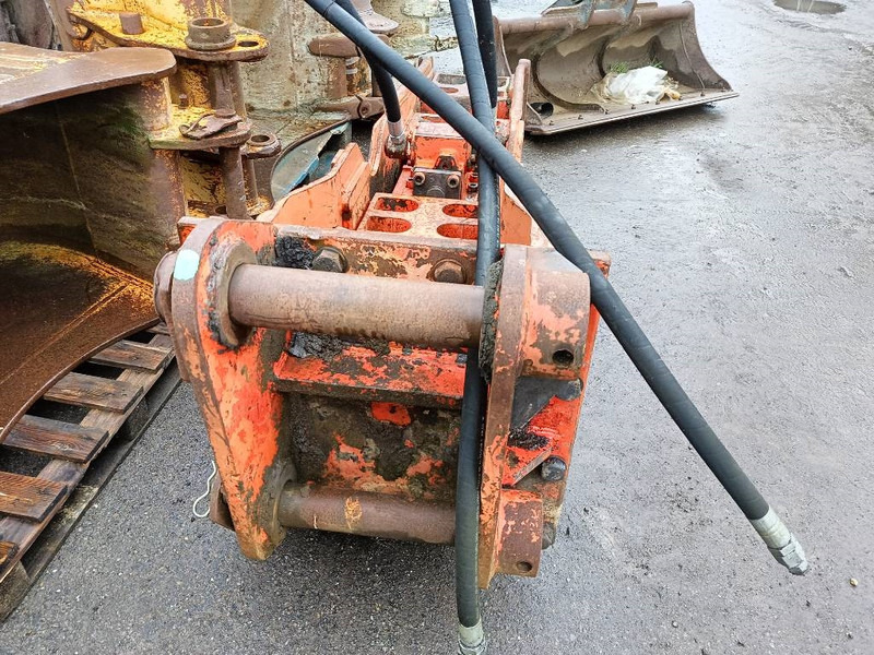 NPK E 210 GH9 hamer hammer hydraulic 18-25 ton 2000 - Hidrolik kırıcı - İş makinaları: fotoğraf 4 NPK E 210 GH9 hamer hammer hydraulic 18-25 ton 2000 - Hidrolik kırıcı - İş makinaları: fotoğraf 4