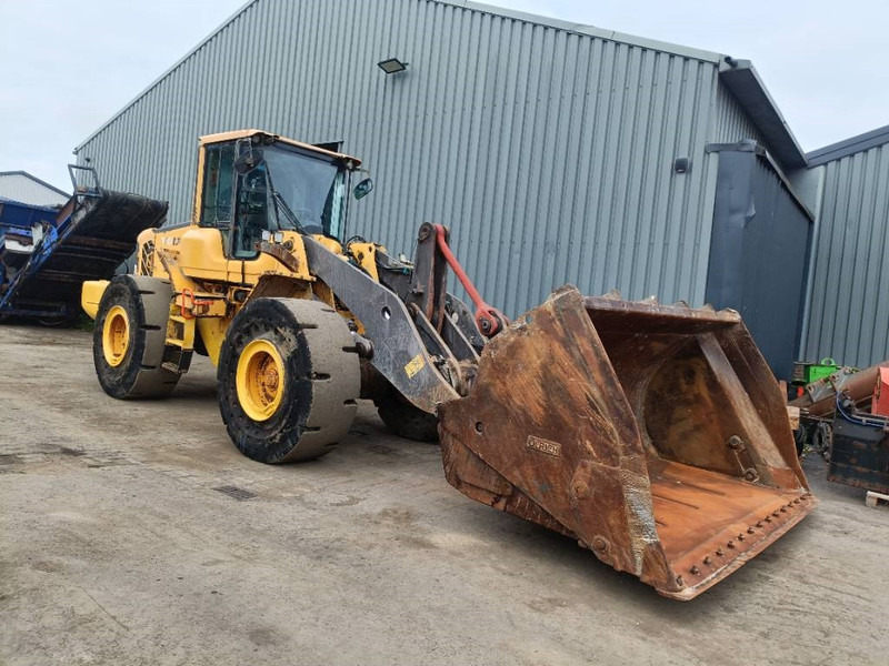 Volvo L 120 F Loader shovel wiellader - Tekerlekli yükleyici: fotoğraf 2 Volvo L 120 F Loader shovel wiellader - Tekerlekli yükleyici: fotoğraf 2