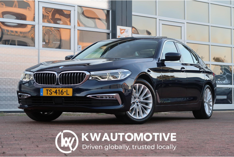 BMW 5 Serie 520i Corporate High Executive SCHUIFDAK/ NAPPA-LEDER/ ACC/ HEAD-UP/ H&K / ETC. - Sedan araba: fotoğraf 1 BMW 5 Serie 520i Corporate High Executive SCHUIFDAK/ NAPPA-LEDER/ ACC/ HEAD-UP/ H&K / ETC. - Sedan araba: fotoğraf 1