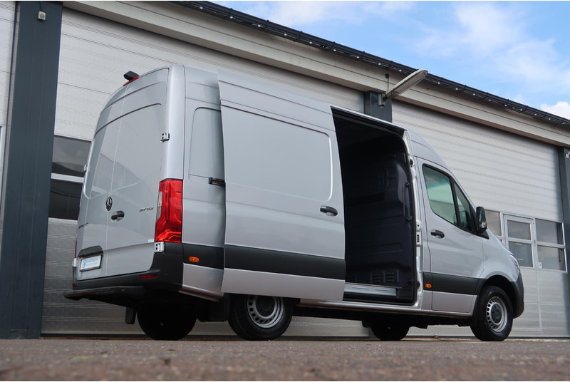 Mercedes-Benz Sprinter 317 CDI L2H2 AUT/ CAMERA/ LED/ CRUISE/ CLIMA/ MBUX - Panelvan: fotoğraf 4 Mercedes-Benz Sprinter 317 CDI L2H2 AUT/ CAMERA/ LED/ CRUISE/ CLIMA/ MBUX - Panelvan: fotoğraf 4