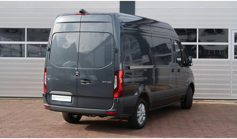 Mercedes-Benz Sprinter 317 CDI L2H2 RWD BPM VRIJ/ AUT/ 3.5T/ LED/ CAMERA/ MBUX/ CRUISE/ CLIMA - Panelvan: fotoğraf 4 Mercedes-Benz Sprinter 317 CDI L2H2 RWD BPM VRIJ/ AUT/ 3.5T/ LED/ CAMERA/ MBUX/ CRUISE/ CLIMA - Panelvan: fotoğraf 4
