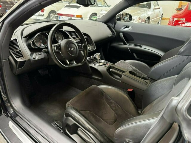 AUDI R8 4.2 FSI V8 quattro Coupé makellos!... - Binek araba: fotoğraf 5 AUDI R8 4.2 FSI V8 quattro Coupé makellos!... - Binek araba: fotoğraf 5