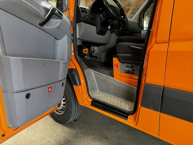 MERCEDES-BENZ Sprinter 316 CDI 4x4 Allrad L2H2 1. Hand!... - Panelvan, Çift kabin kamyonet: fotoğraf 3 MERCEDES-BENZ Sprinter 316 CDI 4x4 Allrad L2H2 1. Hand!... - Panelvan, Çift kabin kamyonet: fotoğraf 3
