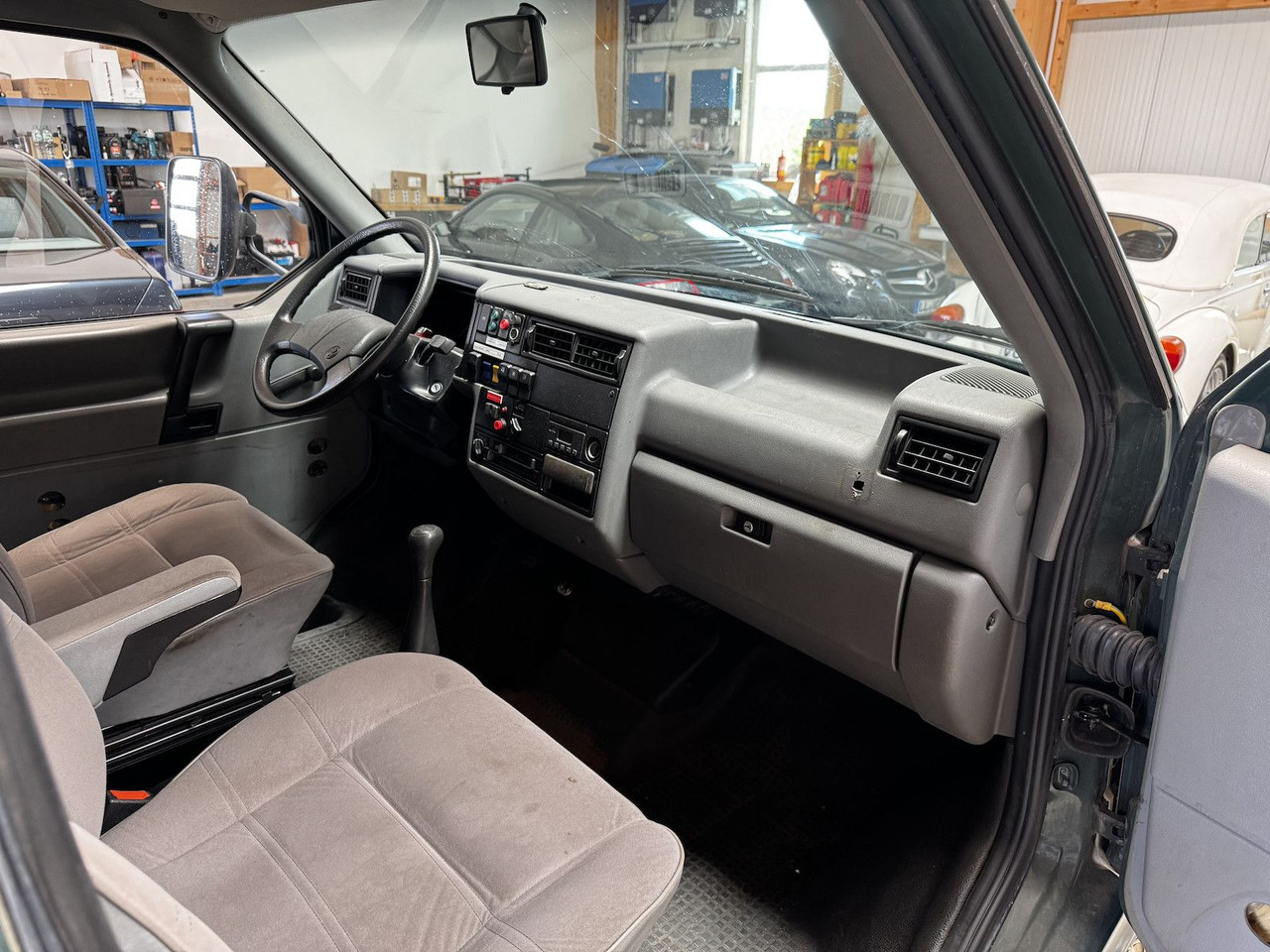 Küçük panelvan Volkswagen T4 2.5 Syncro 1. Hand H-Kennzeichen: fotoğraf 16