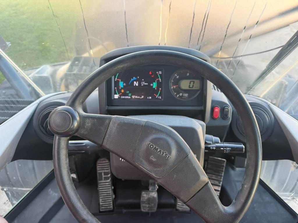 Tekerlekli yükleyici KOMATSU WA475-10EO: fotoğraf 14 Tekerlekli yükleyici KOMATSU WA475-10EO: fotoğraf 14