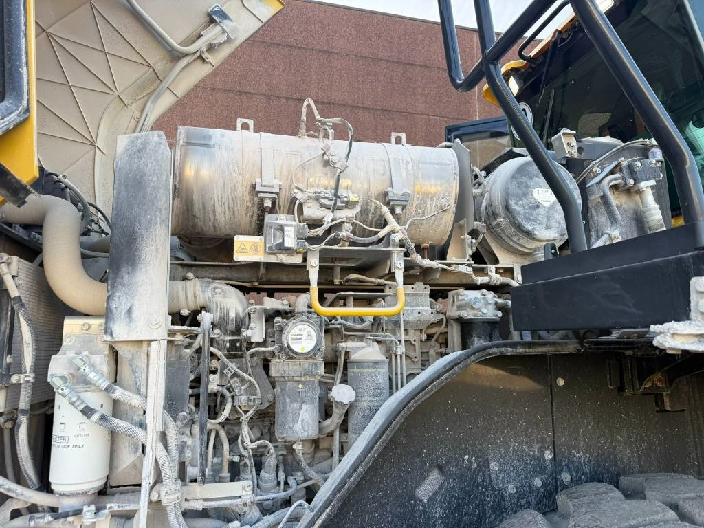 Tekerlekli yükleyici KOMATSU WA475-10EO: fotoğraf 17 Tekerlekli yükleyici KOMATSU WA475-10EO: fotoğraf 17