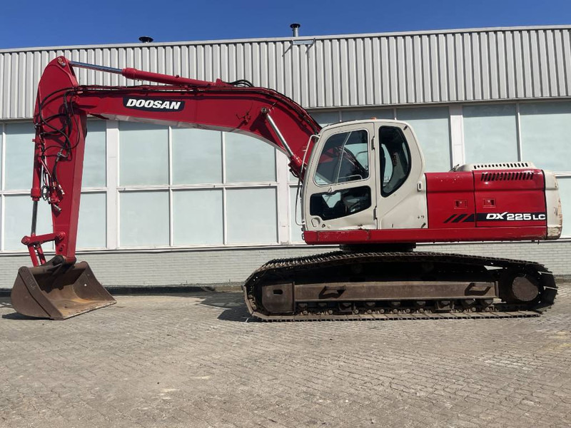 Doosan DX 225 LC - Paletli ekskavatör: fotoğraf 2 Doosan DX 225 LC - Paletli ekskavatör: fotoğraf 2