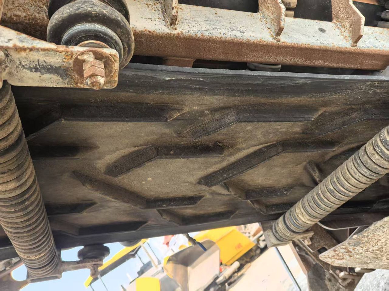 BOMAG Second Hand Asphalt Milling Machine BM2000/60 Asphalt Cold Milling Machine Price - Asfalt freze: fotoğraf 4 BOMAG Second Hand Asphalt Milling Machine BM2000/60 Asphalt Cold Milling Machine Price - Asfalt freze: fotoğraf 4