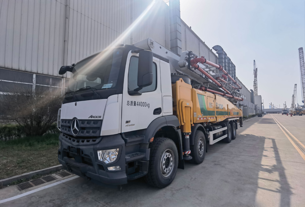 XCMG Official Schwing Concrete Pump HB62V Used Telescopic Concrete Pump Truck Price - Mobil beton pompası: fotoğraf 5 XCMG Official Schwing Concrete Pump HB62V Used Telescopic Concrete Pump Truck Price - Mobil beton pompası: fotoğraf 5