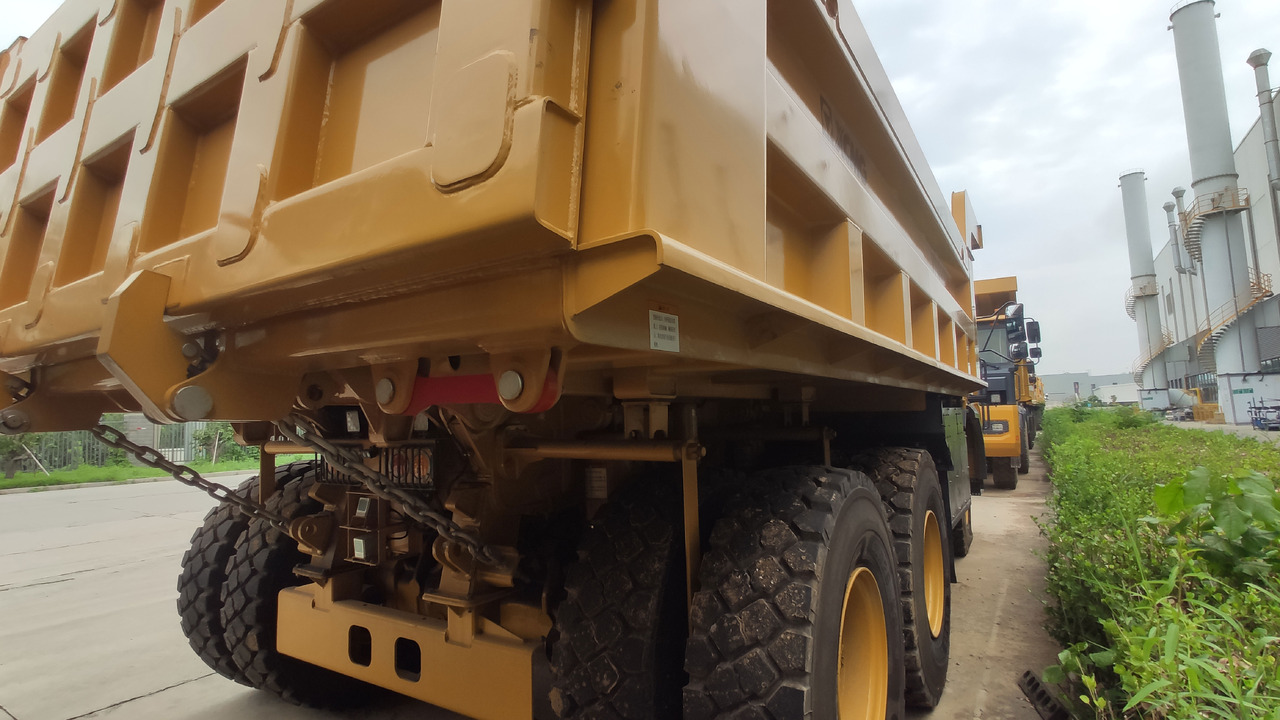 XCMG Official Second Hand Chinese Tipper Truck 72 Ton XDR80TE Mining Dump Truck Price - Damper: fotoğraf 4 XCMG Official Second Hand Chinese Tipper Truck 72 Ton XDR80TE Mining Dump Truck Price - Damper: fotoğraf 4