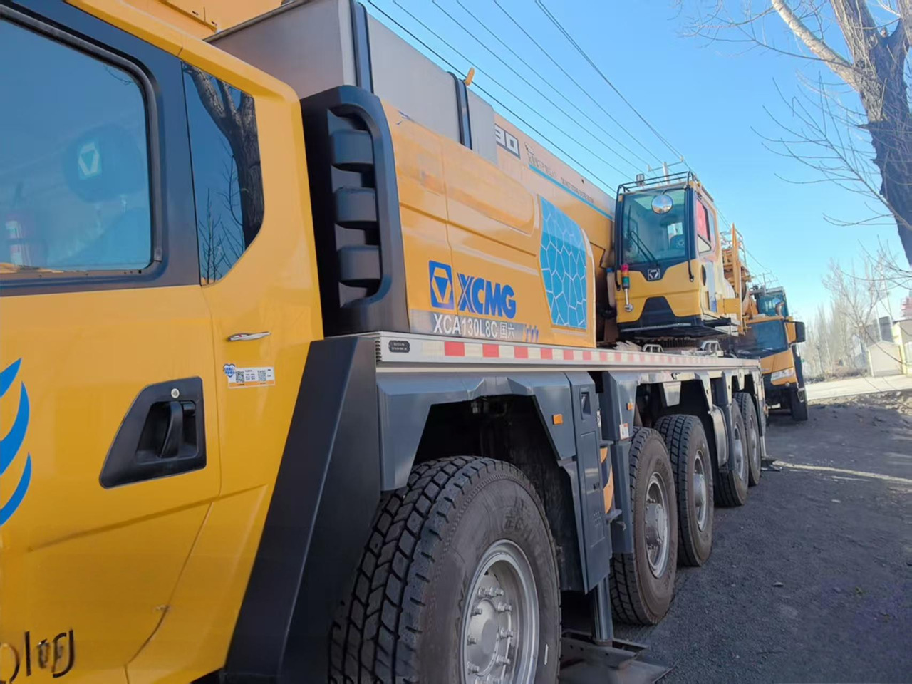 XCMG Official Second Hand Pickup Truck Crane XCA130L8C 130Ton Used All Terrain Cranes Hot Sale - All-terrain vinç: fotoğraf 4 XCMG Official Second Hand Pickup Truck Crane XCA130L8C 130Ton Used All Terrain Cranes Hot Sale - All-terrain vinç: fotoğraf 4