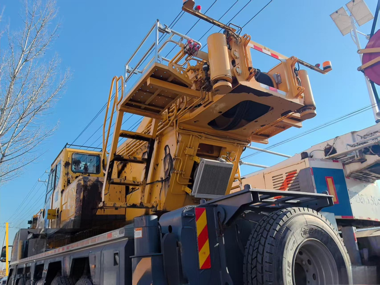 XCMG Official Second Hand Pickup Truck Crane XCA130L8C 130Ton Used All Terrain Cranes Hot Sale - All-terrain vinç: fotoğraf 3 XCMG Official Second Hand Pickup Truck Crane XCA130L8C 130Ton Used All Terrain Cranes Hot Sale - All-terrain vinç: fotoğraf 3