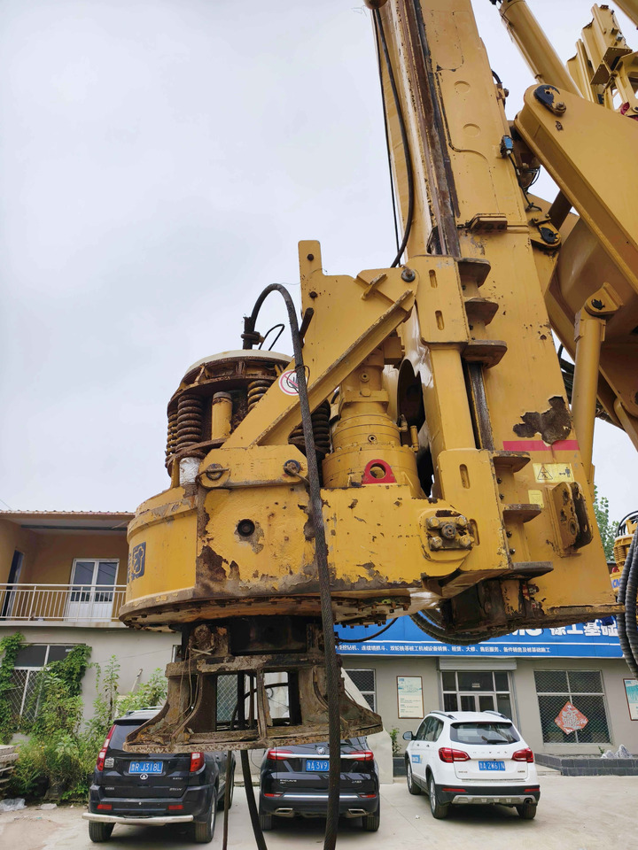 XCMG Official Second Hand Rotary Drill XR180D Used Borehole Drilling Rig Price - Burgu makinesi: fotoğraf 5 XCMG Official Second Hand Rotary Drill XR180D Used Borehole Drilling Rig Price - Burgu makinesi: fotoğraf 5