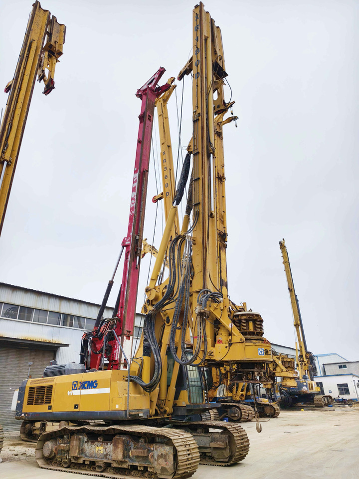 XCMG Official Second Hand Rotary Drill XR180D Used Borehole Drilling Rig Price - Burgu makinesi: fotoğraf 4 XCMG Official Second Hand Rotary Drill XR180D Used Borehole Drilling Rig Price - Burgu makinesi: fotoğraf 4