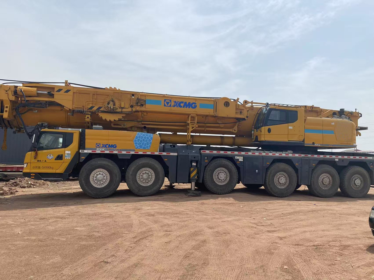 XCMG Official Used All Terrain Crane XCA300-1 300 Ton Mobile Crane Price - All-terrain vinç: fotoğraf 2 XCMG Official Used All Terrain Crane XCA300-1 300 Ton Mobile Crane Price - All-terrain vinç: fotoğraf 2