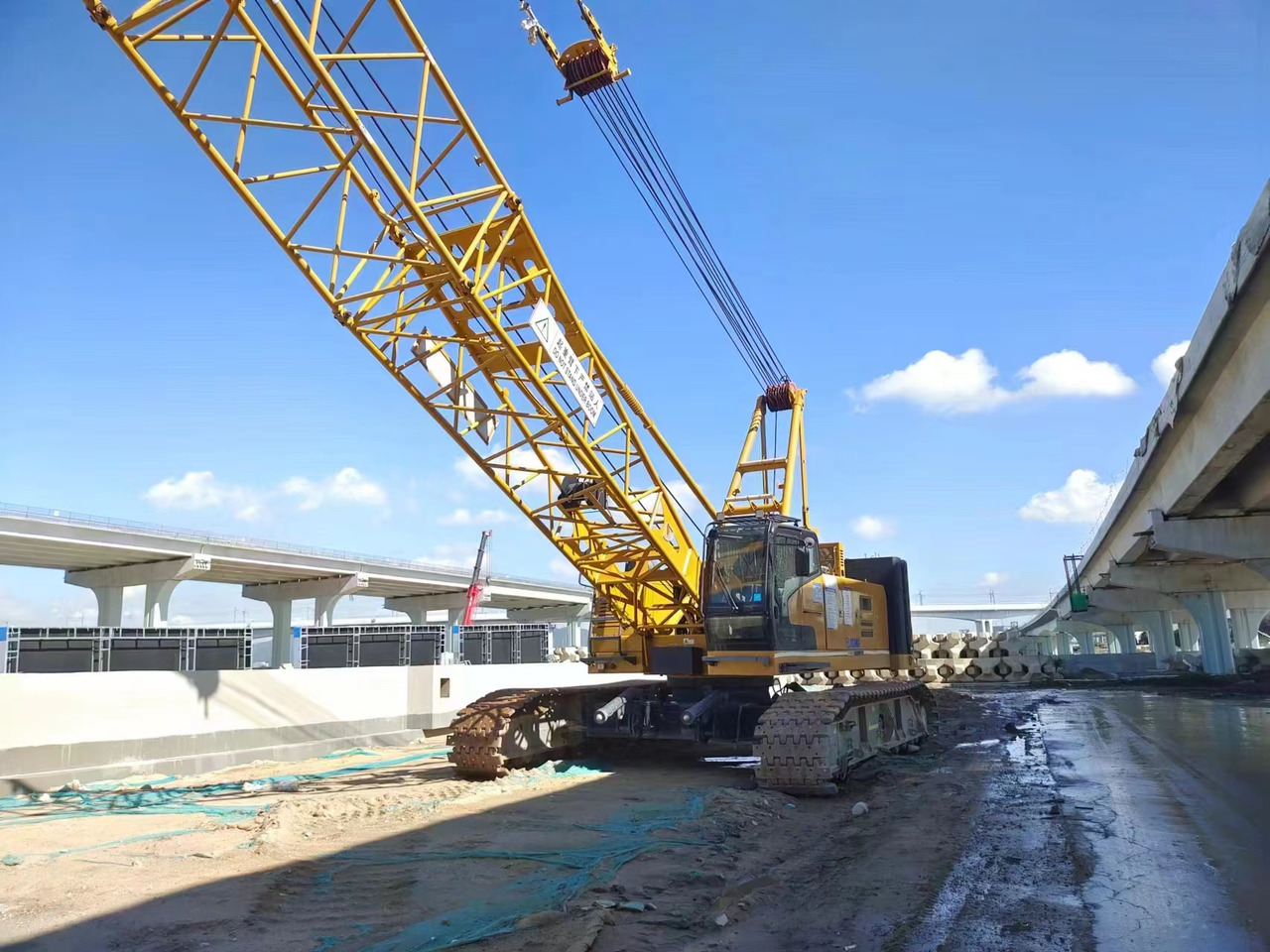 XCMG Official Used Crawler Crane 85 Ton XGC85 Used Mobile Crane With High Quality - Paletli vinç: fotoğraf 3 XCMG Official Used Crawler Crane 85 Ton XGC85 Used Mobile Crane With High Quality - Paletli vinç: fotoğraf 3