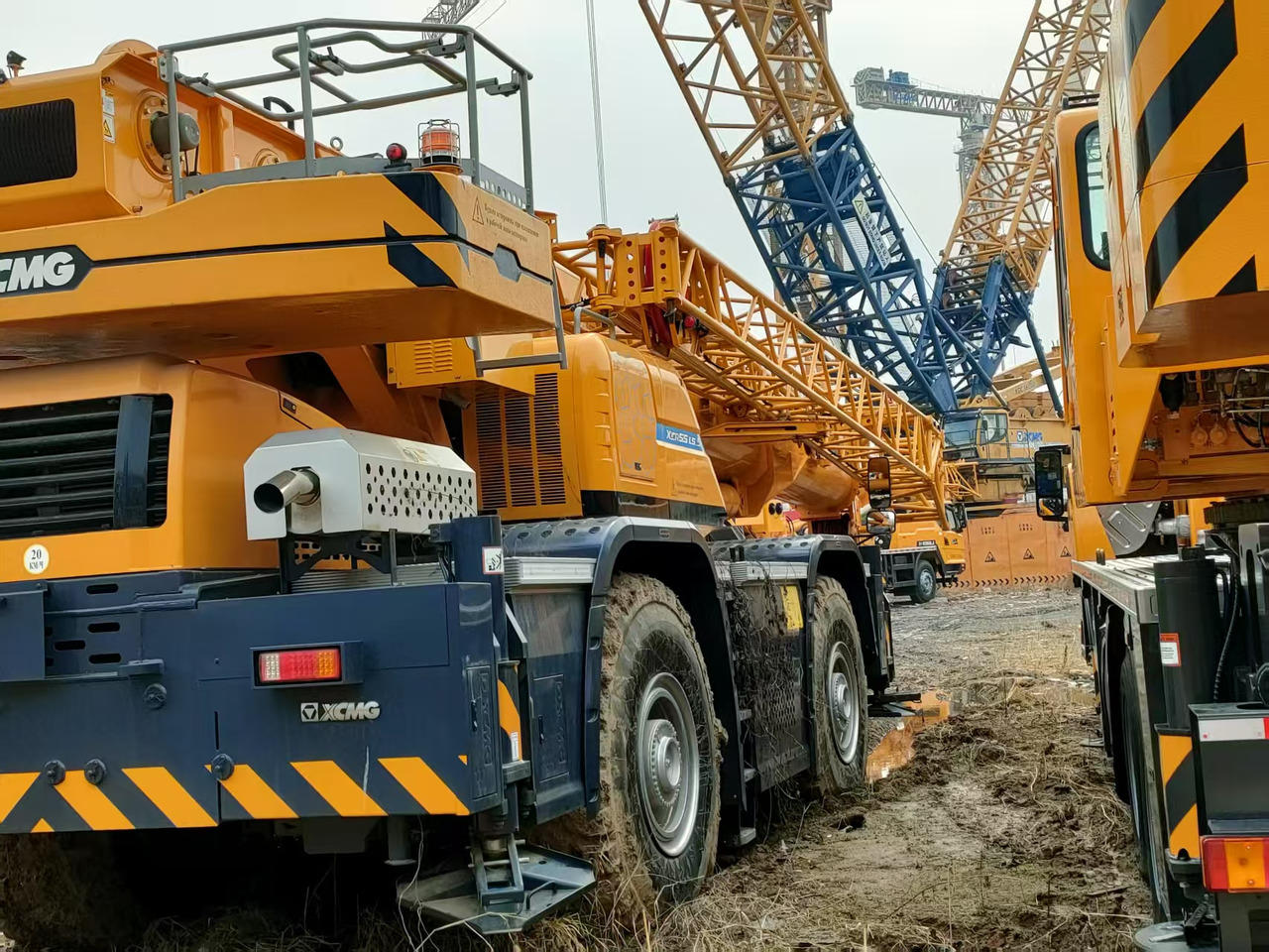 XCMG Popular Used Rough Terrain Crane XCR55L5_S 55T Hydrauli Crane Low Price - Arazi tipi vinç: fotoğraf 5 XCMG Popular Used Rough Terrain Crane XCR55L5_S 55T Hydrauli Crane Low Price - Arazi tipi vinç: fotoğraf 5