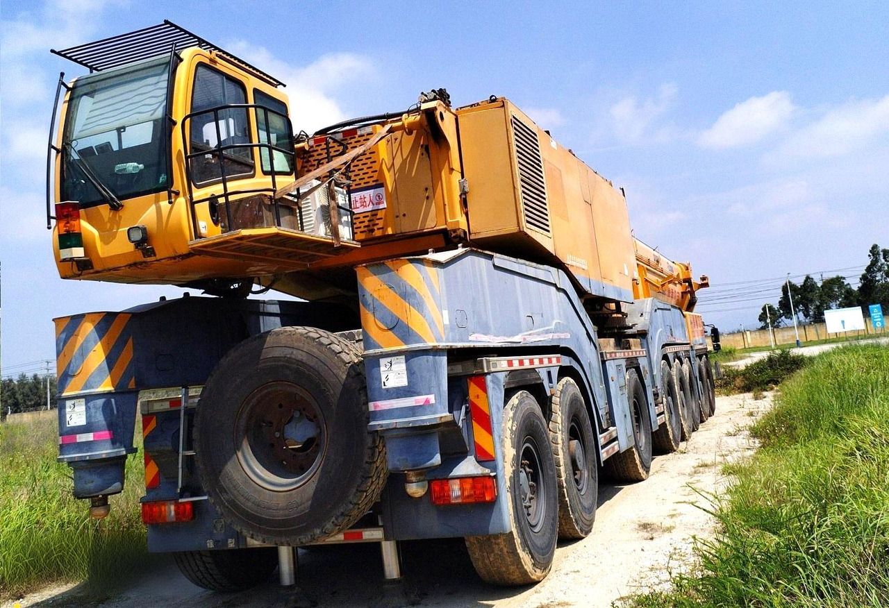 XCMG QAY650A used 650 ton hydraulic all terrain crane truck price - All-terrain vinç: fotoğraf 4 XCMG QAY650A used 650 ton hydraulic all terrain crane truck price - All-terrain vinç: fotoğraf 4