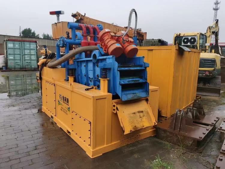 XCMG Used HDD Horizontal Directional Drilling Rig Machine XZ680 For Mine Use - Yatay sondaj makinesi: fotoğraf 4 XCMG Used HDD Horizontal Directional Drilling Rig Machine XZ680 For Mine Use - Yatay sondaj makinesi: fotoğraf 4