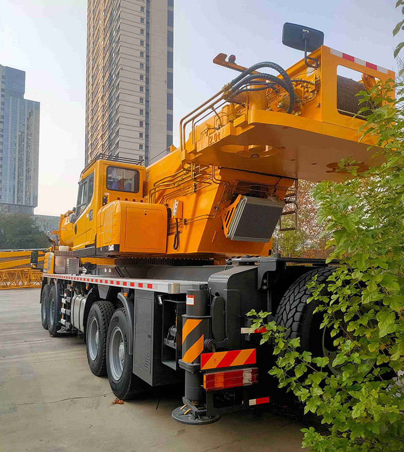 XCMG XCT100L7-I 100ton used pickup mobile hoist crane price - Mobil vinç: fotoğraf 3 XCMG XCT100L7-I 100ton used pickup mobile hoist crane price - Mobil vinç: fotoğraf 3
