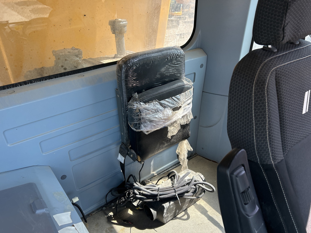 XCMG XDR85T large 85ton mining truck wheeled - Madencilik makinesi: fotoğraf 3 XCMG XDR85T large 85ton mining truck wheeled - Madencilik makinesi: fotoğraf 3