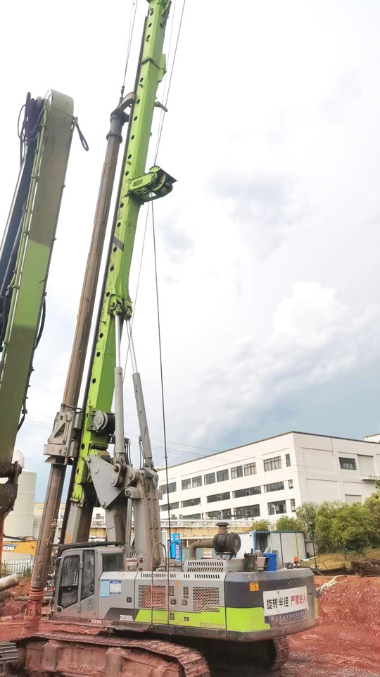Zoomlion ZR360L used 2022 Rotary Drilling Rig price - Burgu makinesi: fotoğraf 5 Zoomlion ZR360L used 2022 Rotary Drilling Rig price - Burgu makinesi: fotoğraf 5