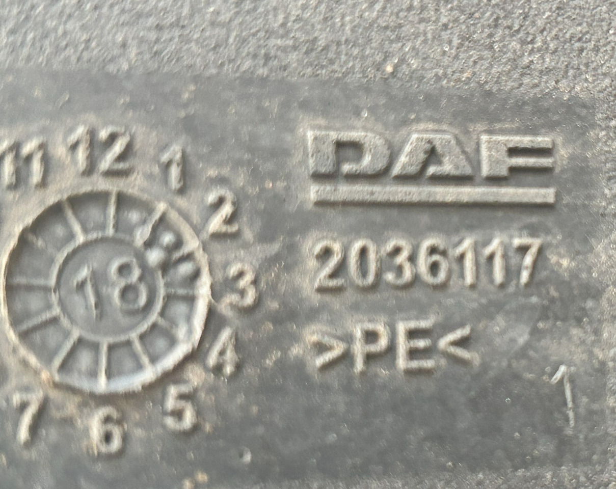 DAF ADBLUE FLUID TANK 90L XF 106 480 - AdBlue tankı: fotoğraf 4 DAF ADBLUE FLUID TANK 90L XF 106 480 - AdBlue tankı: fotoğraf 4
