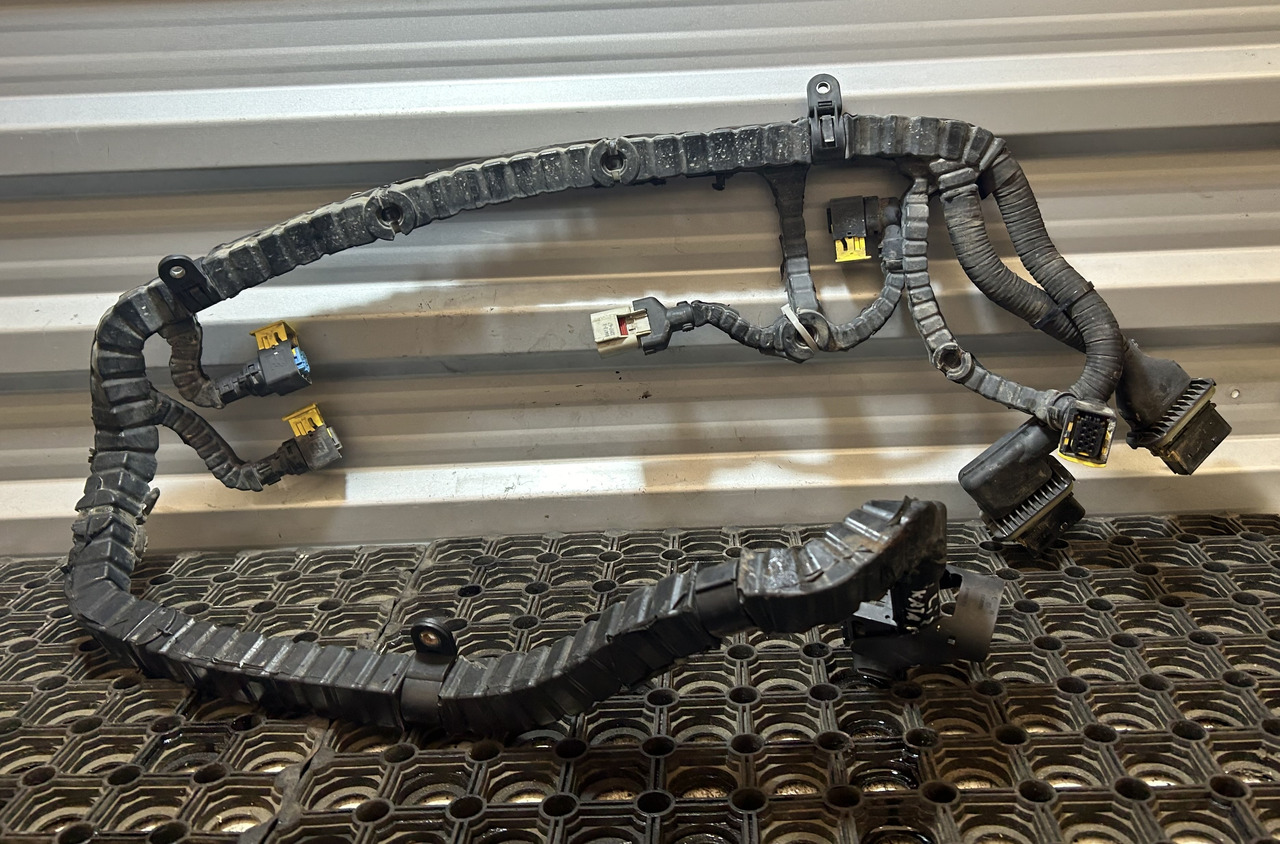 DAF XF 106 480 HARNESS INSTALLATION OF CATALYTIC CONVERTER - Kablolar/ Teller: fotoğraf 1 DAF XF 106 480 HARNESS INSTALLATION OF CATALYTIC CONVERTER - Kablolar/ Teller: fotoğraf 1