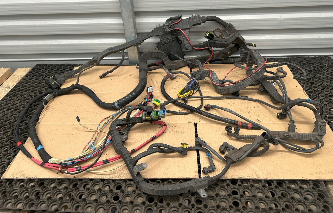 DAF XF 106 J3C ENGINE WIRING HARNESS - Kablolar/ Teller: fotoğraf 1 DAF XF 106 J3C ENGINE WIRING HARNESS - Kablolar/ Teller: fotoğraf 1
