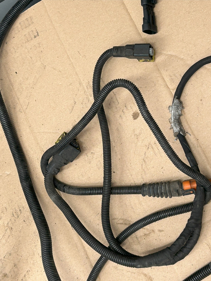DAF XF 106 TRAILER SOCKET ELECTRICAL HARNESS - Kablolar/ Teller: fotoğraf 4 DAF XF 106 TRAILER SOCKET ELECTRICAL HARNESS - Kablolar/ Teller: fotoğraf 4